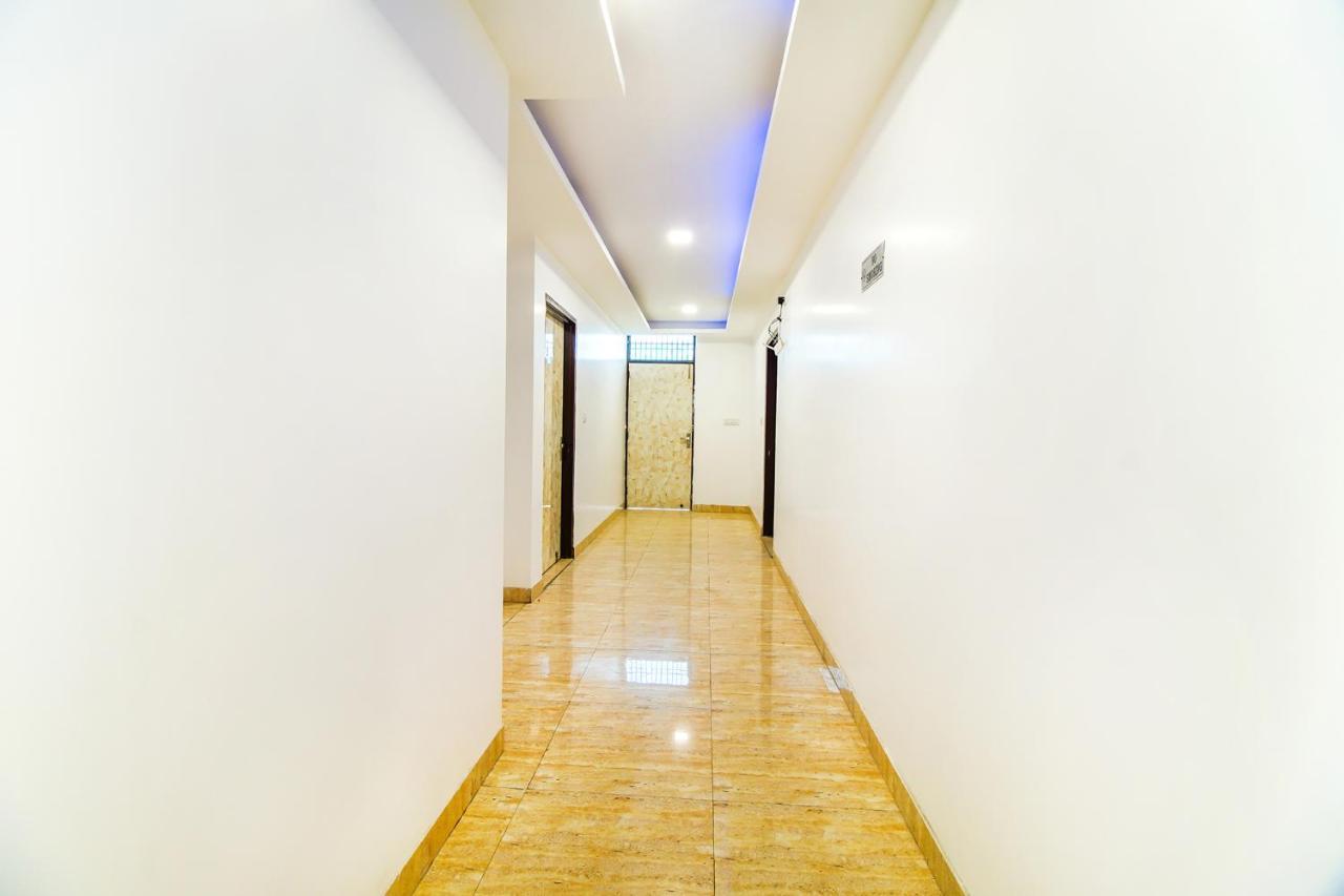 Fabhotel Airlift New Delhi Buitenkant foto